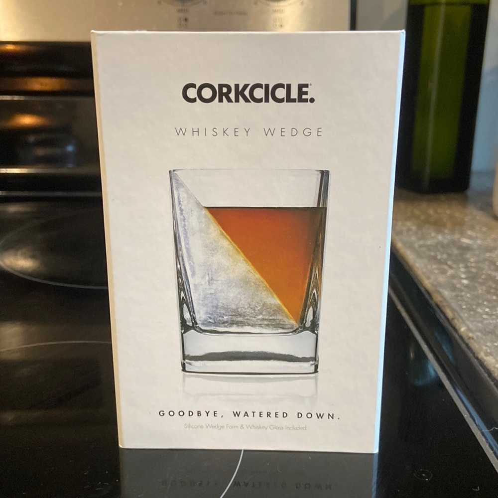Corkcicle Whiskey Wedge - Never used!